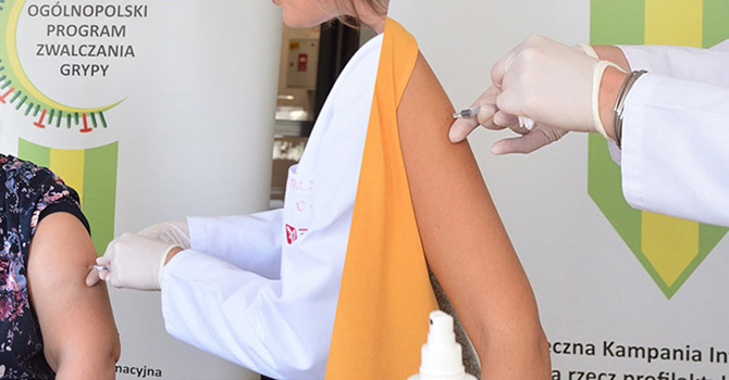Refundowane szczepionki na grypę już w aptekach